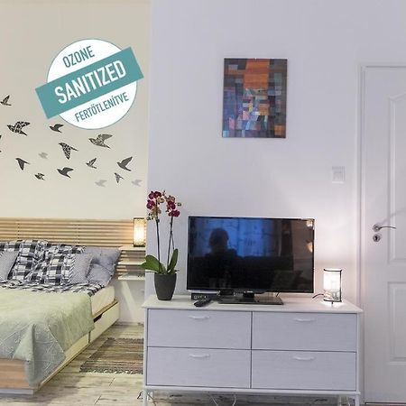 Standard Apartment By Hi5-Liszt Ferenc Square بودابست المظهر الخارجي الصورة