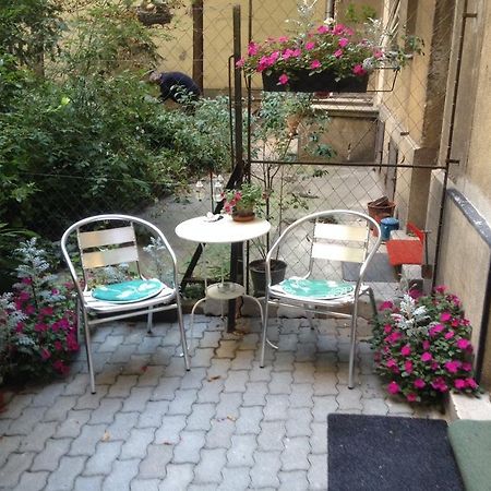 Standard Apartment By Hi5-Liszt Ferenc Square بودابست المظهر الخارجي الصورة