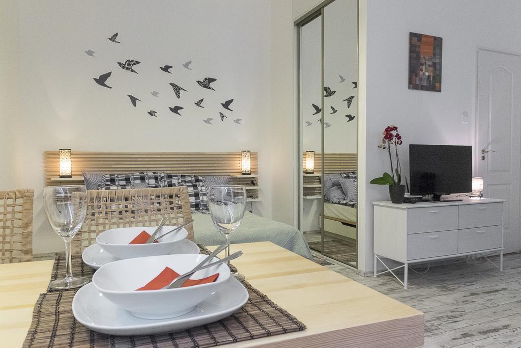 Standard Apartment By Hi5-Liszt Ferenc Square بودابست المظهر الخارجي الصورة