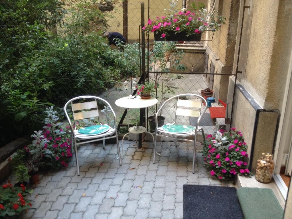 Standard Apartment By Hi5-Liszt Ferenc Square بودابست المظهر الخارجي الصورة